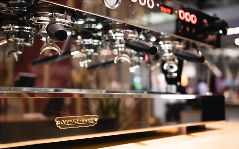 La llegada de la máquina de café espresso La Marzocco a EUA